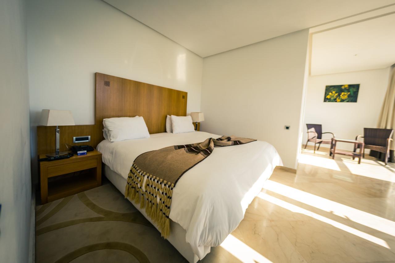 Suites Hotel Mohammed V By Accor อัลฮอเคม่า ภายนอก รูปภาพ