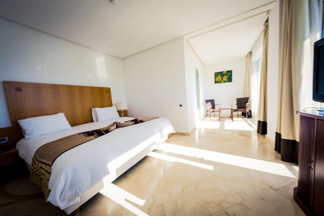 Suites Hotel Mohammed V By Accor อัลฮอเคม่า ภายนอก รูปภาพ