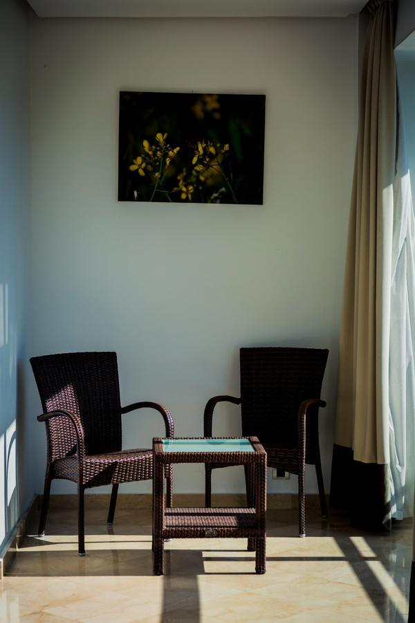 Suites Hotel Mohammed V By Accor อัลฮอเคม่า ภายนอก รูปภาพ