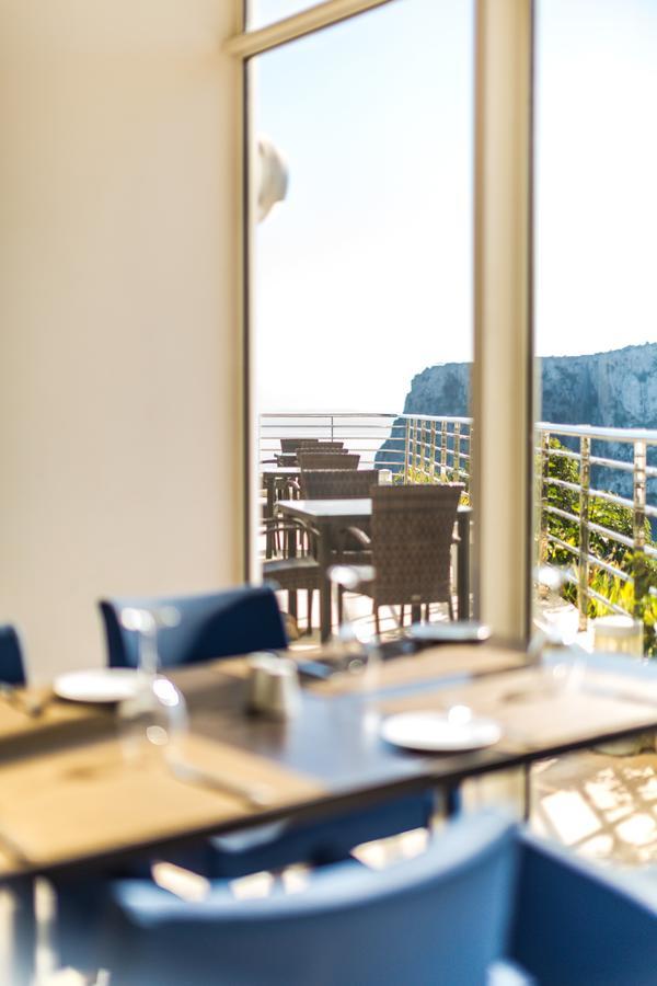 Suites Hotel Mohammed V By Accor อัลฮอเคม่า ภายนอก รูปภาพ