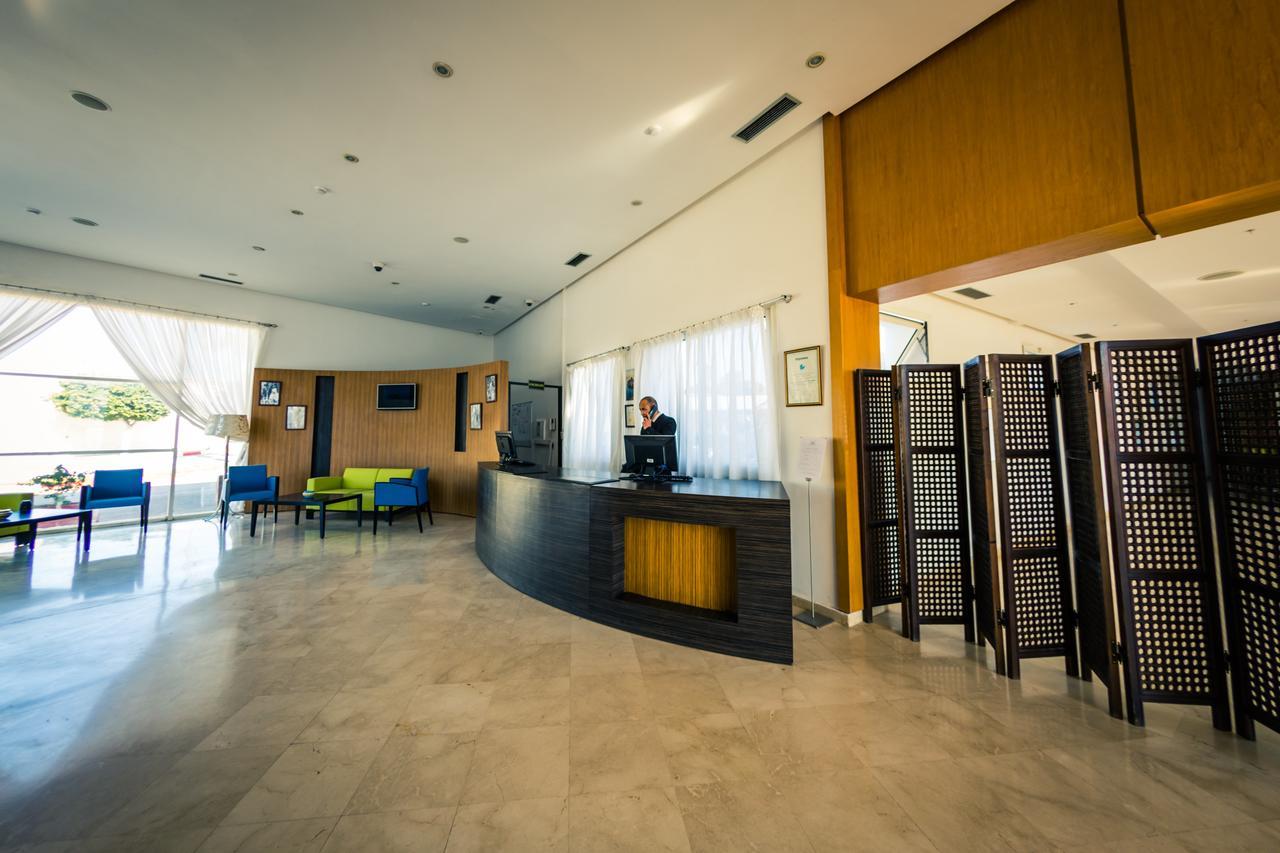 Suites Hotel Mohammed V By Accor อัลฮอเคม่า ภายนอก รูปภาพ