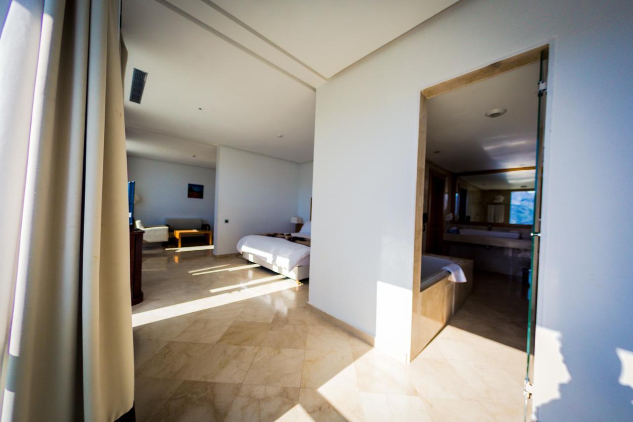 Suites Hotel Mohammed V By Accor อัลฮอเคม่า ภายนอก รูปภาพ