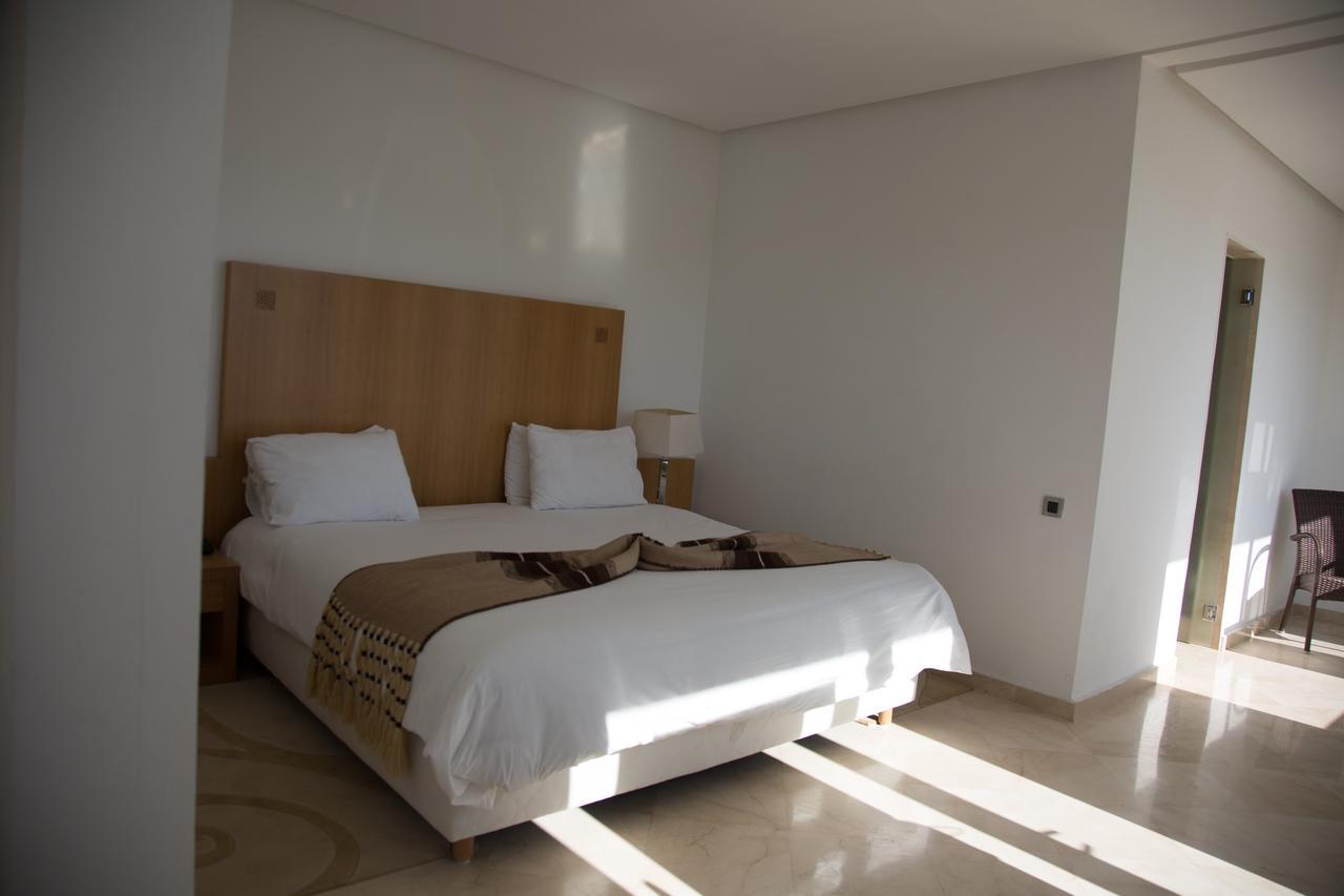 Suites Hotel Mohammed V By Accor อัลฮอเคม่า ภายนอก รูปภาพ